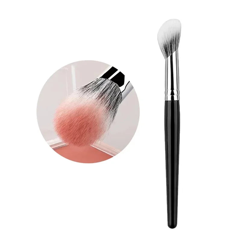 1/2PCS Peach Heart Blusher Brush – Small Flat Precise Brush for Powder, Cream & Liquid Blush